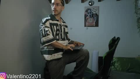 Valentino - 15 OFF valentino2201 online show from 04.01.26