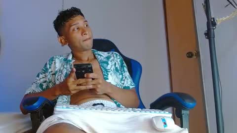 Mistery Guy online show from 12.16.25