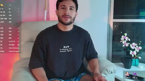 Snapshot of valentinoford chatting on 01.27.25 Valentino online show from 01.27.25