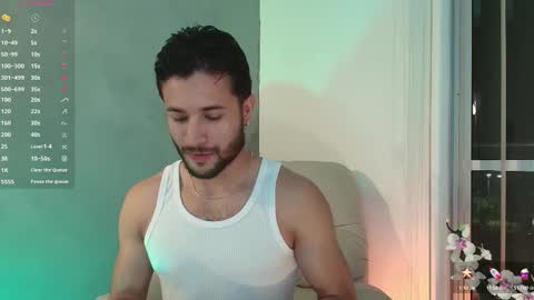 Snapshot of valentinoford chatting on 02.21.25 Valentino online show from 02.21.25