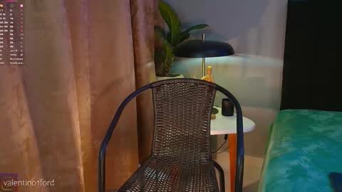 Snapshot of valentinoford chatting on 10.03.25 Valentino online show from 10.03.25