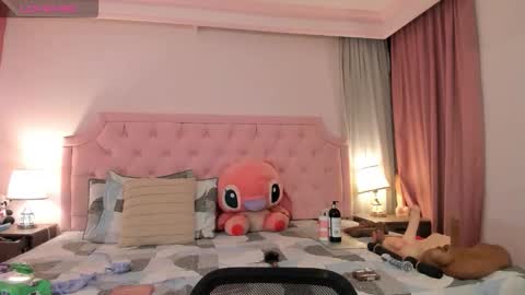 Vale Toro  online show from 11.17.25