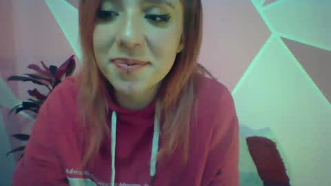 Snapshot of valeri_cove chatting on 01.18.25 Valeri Cove online show from 01.18.25