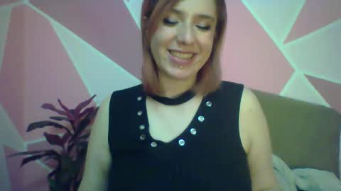 Snapshot of valeri_cove chatting on 02.07.25 Valeri Cove online show from 02.07.25