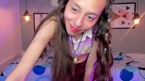 Snapshot of valeria_rossi7 chatting on 12.17.24 Valeria online show from 12.17.24