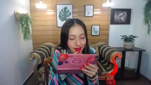 Snapshot of valeria_rossi7 chatting on 02.18.25 Valeria online show from 02.18.25