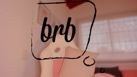 Snapshot of valeria_uribe22 chatting on 10.10.25    online show from 10.10.25