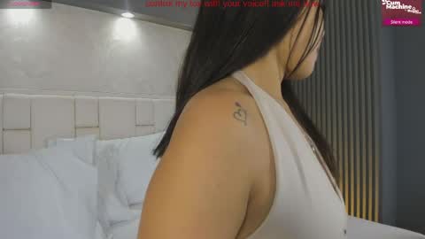Snapshot of valeriagarciax chatting on 04.09.26 ValeriaGarciax online show from 04.09.26