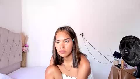 Snapshot of valeriah7 chatting on 02.27.26 valen online show from 02.27.26