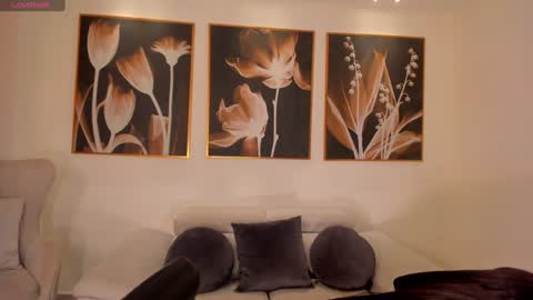 Valeria online show from 12.17.24