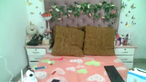 La valerie26 online show from 11.18.25