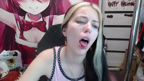 ValeriaXKiss online show from 03.31.26
