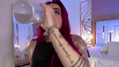 Snapshot of valerie__miller_ chatting on 11.23.25 Valerie online show from 11.23.25