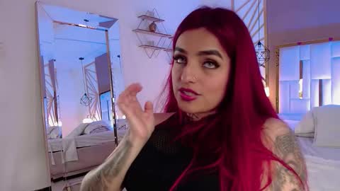 Snapshot of valerie__miller_ chatting on 12.16.25 Valerie online show from 12.16.25