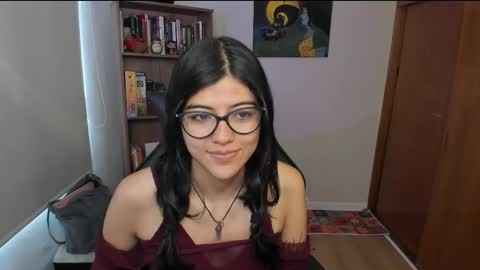 Snapshot of valerie__sky chatting on 03.02.26 Val online show from 03.02.26