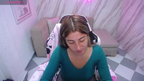 valerie_b online show from 12.15.24