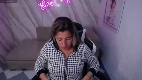 valerie_b online show from 02.16.25