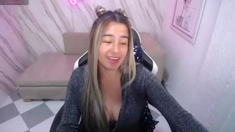 valerie_b online show from 02.18.25