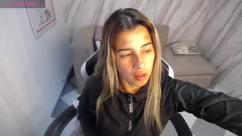 valerie_b online show from 02.23.25