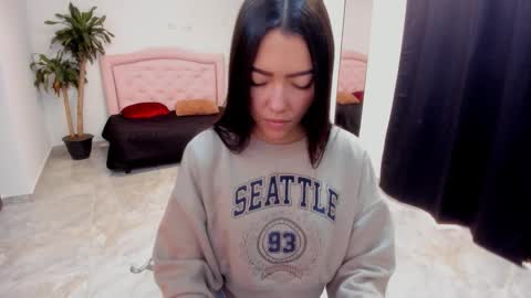 Valerie fox online show from 11.01.25