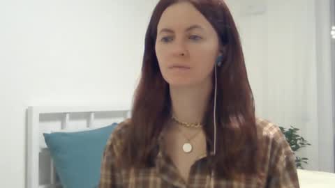 Snapshot of valerie_rose777 chatting on 02.28.25 valerie_rose777 online show from 02.28.25