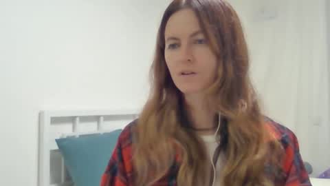 Snapshot of valerie_rose777 chatting on 11.09.25 valerie_rose777 online show from 11.09.25