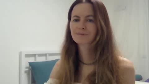 Snapshot of valerie_rose777 chatting on 11.10.25 valerie_rose777 online show from 11.10.25