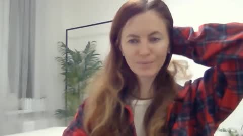 Snapshot of valerie_rose777 chatting on 12.04.25 valerie_rose777 online show from 12.04.25