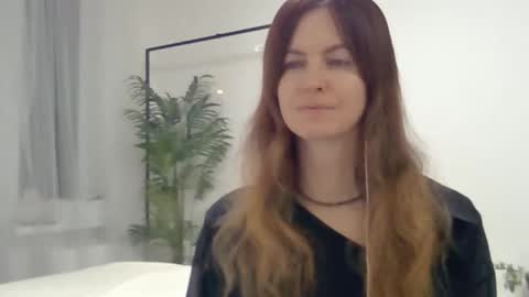 Snapshot of valerie_rose777 chatting on 12.15.25 valerie_rose777 online show from 12.15.25