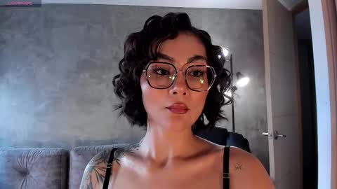  call me Val  online show from 11.26.25