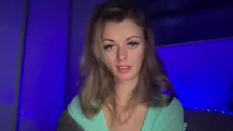 Snapshot of valerieluvsugar chatting on 12.16.24 Valerie online show from 12.16.24