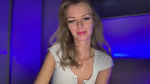 Snapshot of valerieluvsugar chatting on 01.09.25 Valerie online show from 01.09.25