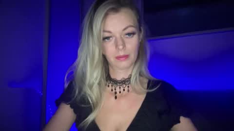 Snapshot of valerieluvsugar chatting on 09.29.25 Valerie online show from 09.29.25