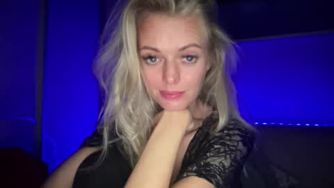 Snapshot of valerieluvsugar chatting on 10.08.25 Valerie online show from 10.08.25