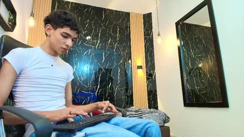 VALERIO  online show from 04.08.26