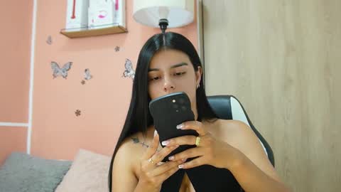 Juli C online show from 02.28.25