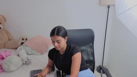 Juli C online show from 09.25.25