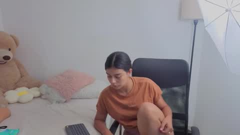 Juli C online show from 10.23.25