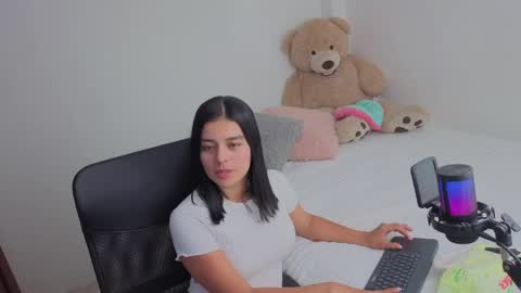 valerihouse_ online show from 05.30.26