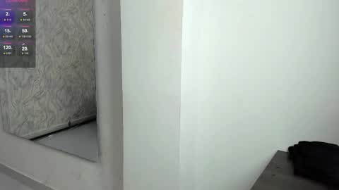 Snapshot of valeriia_moon chatting on 06.09.26 Valeria GomezGMT-5 2200-0600 online show from 06.09.26