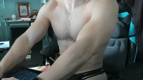 athletic ass muscles underwear smooth cock online show from 02.20.25