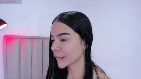 Cris  online show from 10.17.25