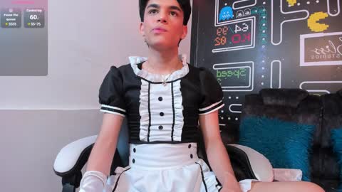 Snapshot of valery_hil chatting on 12.08.24 Thomy online show from 12.08.24