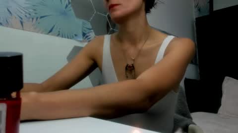 VALERY MORE online show from 10.02.25