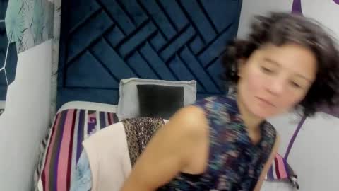 VALERY MORE online show from 10.28.25