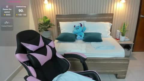 Snapshot of valeryn_rosse chatting on 07.06.26 valeryn rosse online show from 07.06.26