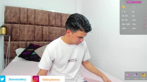 Snapshot of valerystonne_ chatting on 01.05.25 Valery Stonne online show from 01.05.25