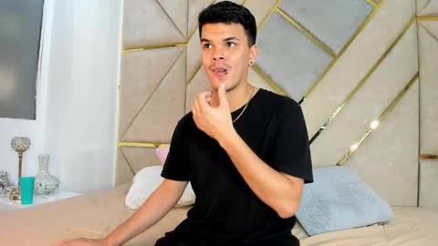 Snapshot of valerystonne_ chatting on 03.01.25 Valery Stonne online show from 03.01.25