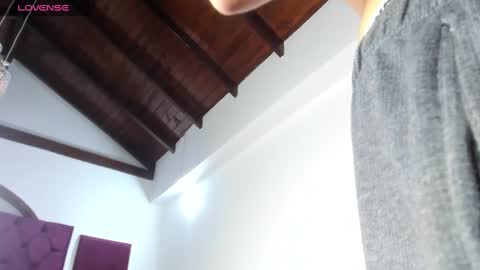 Snapshot of valerystonne_ chatting on 09.09.25 Valery Stonne online show from 09.09.25