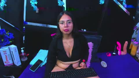 Snapshot of valerysweety__ chatting on 04.18.26 ValerySweety online show from 04.18.26